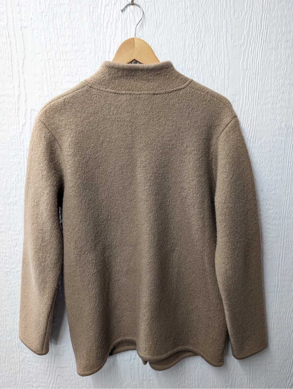 Vtg LL Bean Cardigan Sweater Beige 100% Wool Button Nordic Classic Size Medium - Picture 5 of 5